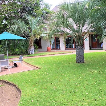 קמפטון פארק Safari Club Guest Lodge Or Tambo International Airport מראה חיצוני תמונה